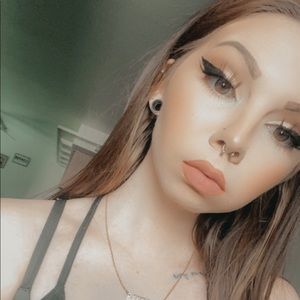 Meet your Posher, Xeena